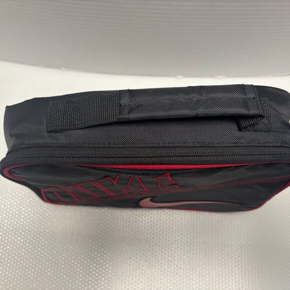 Nike Insulated Lunch Bag - Excellent Condition - Preowned - 2175 - Picture 2 of 7